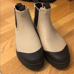 Everlane rain boots